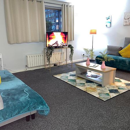 Cosy Private Two Bedroom Apartament In Kensinghton Can Fit Up To 8 Guests London Kültér fotó