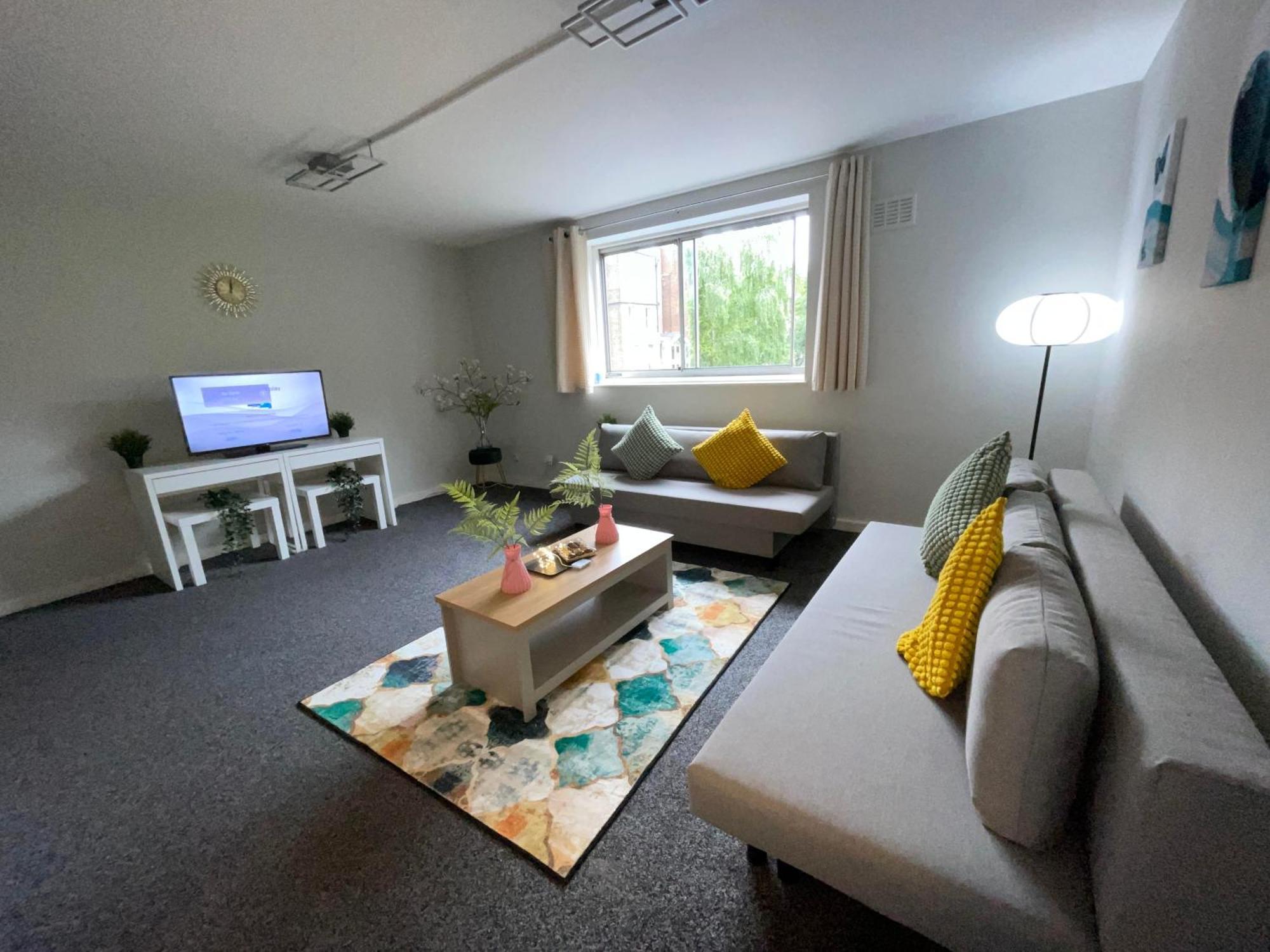 Cosy Private Two Bedroom Apartament In Kensinghton Can Fit Up To 8 Guests London Kültér fotó
