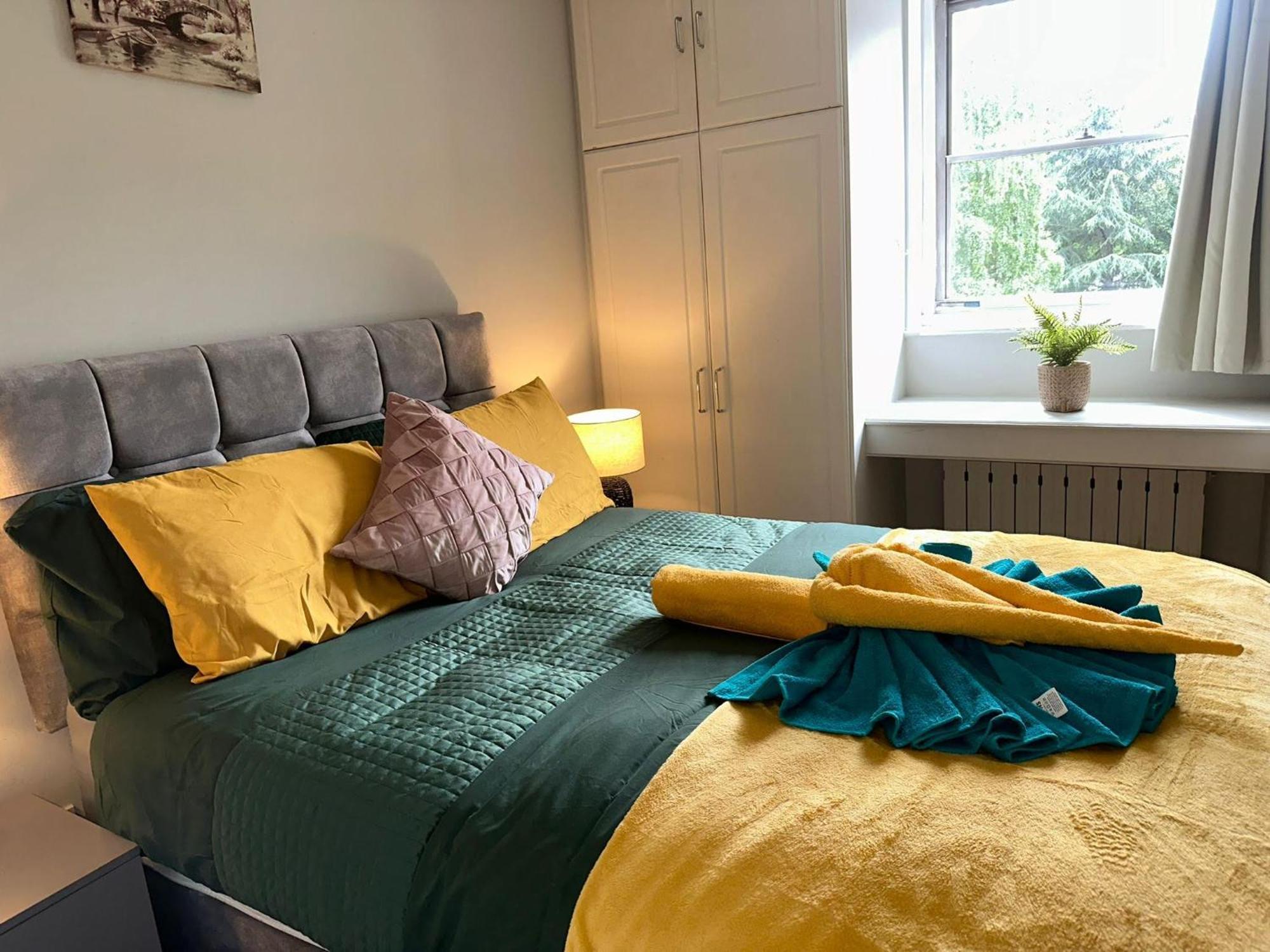 Cosy Private Two Bedroom Apartament In Kensinghton Can Fit Up To 8 Guests London Kültér fotó
